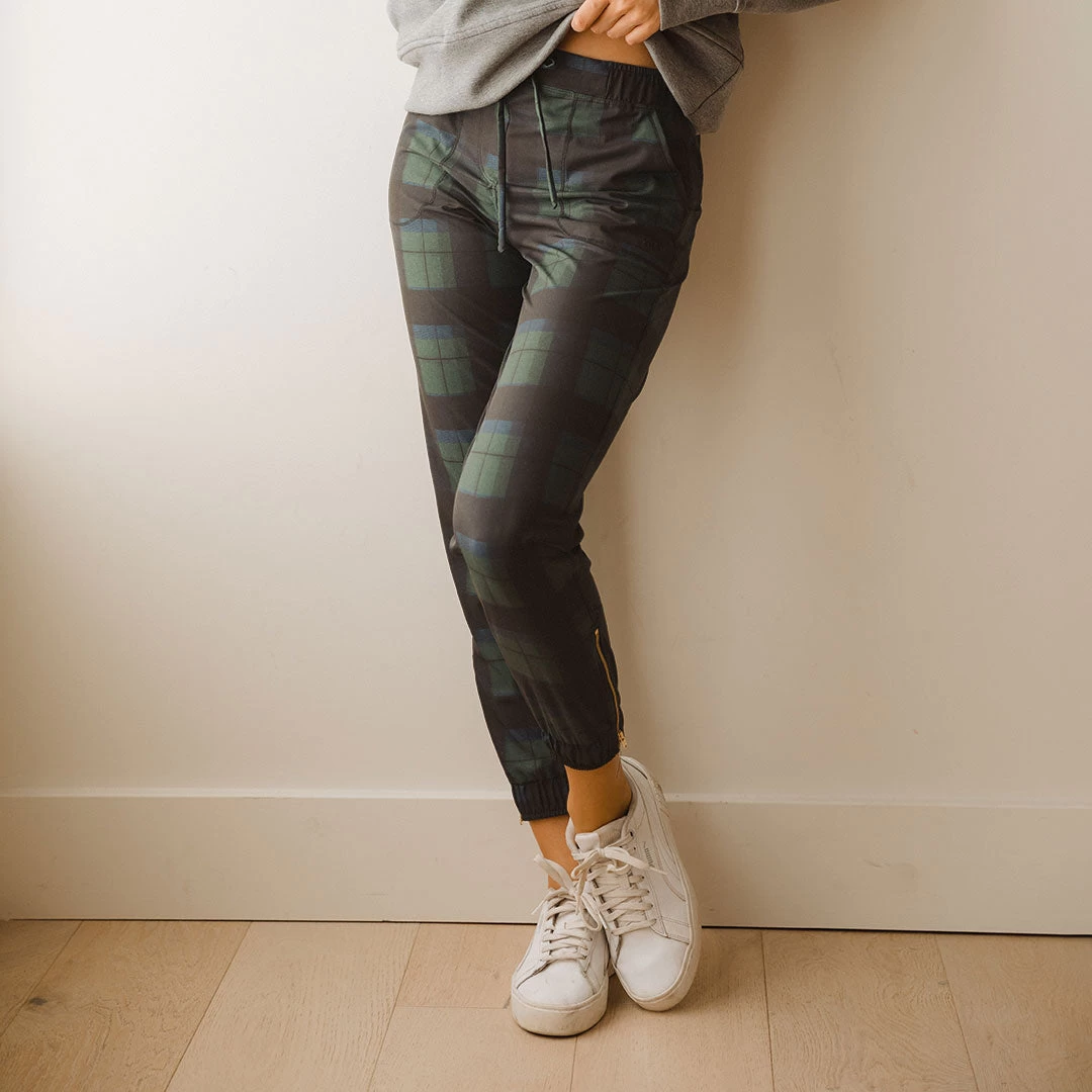 Mistletoe Jetsetters - Image 3