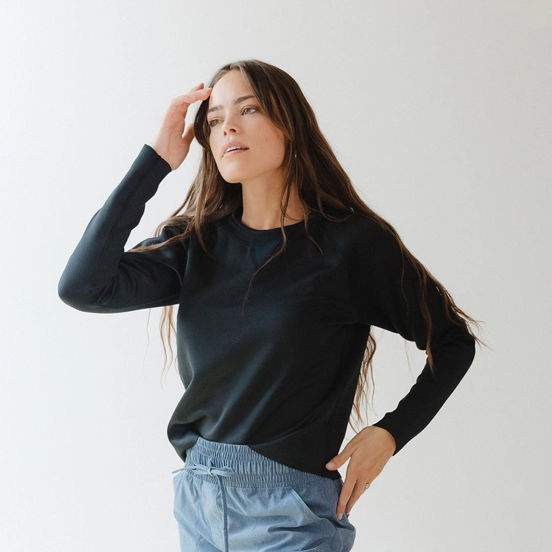 Black Neo Crop Sweatshirt - Image 2