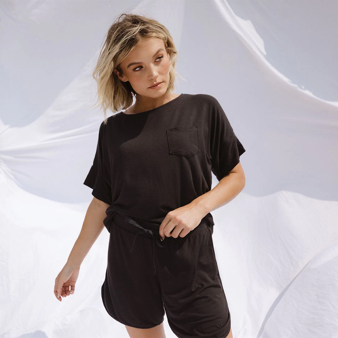 Serenity Shorts, Black - Image 2